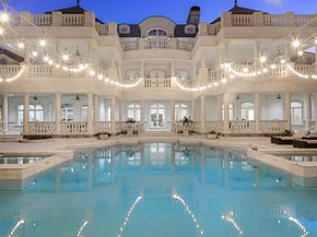 88 W Grand Regency Circle, The Woodlands TX 77382