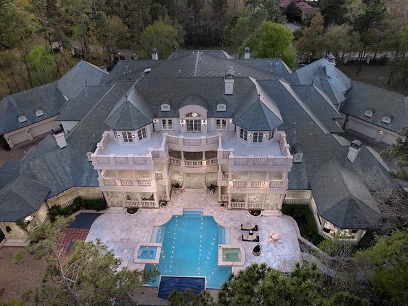 88 W Grand Regency Circle, The Woodlands TX 77382