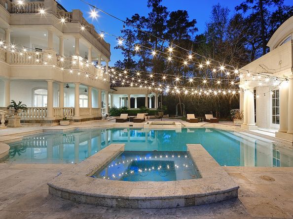 88 W Grand Regency Circle, The Woodlands TX 77382