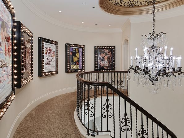 88 W Grand Regency Circle, The Woodlands TX 77382