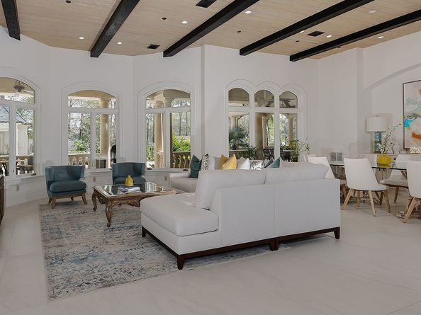 88 W Grand Regency Circle, The Woodlands TX 77382