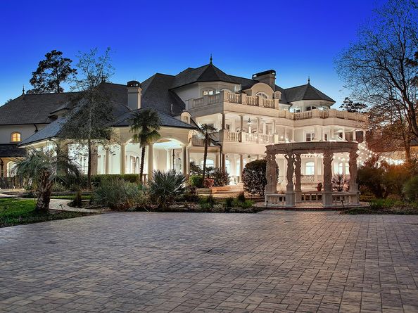 88 W Grand Regency Circle, The Woodlands TX 77382