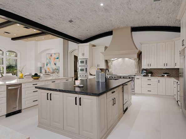 88 W Grand Regency Circle, The Woodlands TX 77382