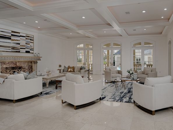 88 W Grand Regency Circle, The Woodlands TX 77382