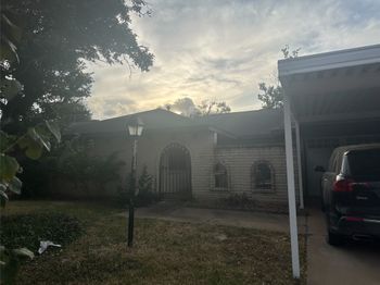 10627 Castleton Street