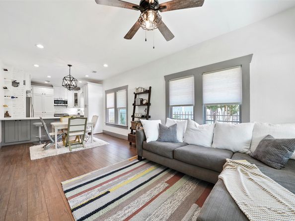 325 N Sidney Street, Houston TX 77003