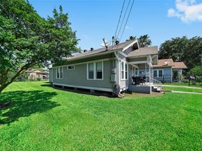 325 N Sidney Street, Houston TX 77003