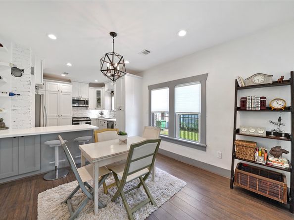 325 N Sidney Street, Houston TX 77003