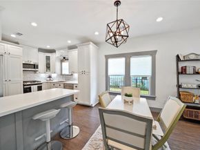 325 N Sidney Street, Houston TX 77003