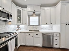 325 N Sidney Street, Houston TX 77003