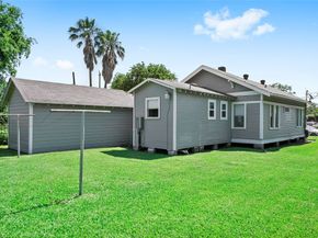 325 N Sidney Street, Houston TX 77003