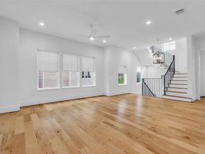 204 Burr Street G, Houston TX 77011