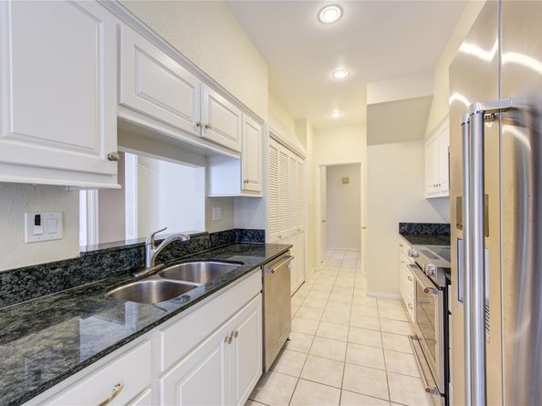 3660 Lake Street, Houston TX 77098