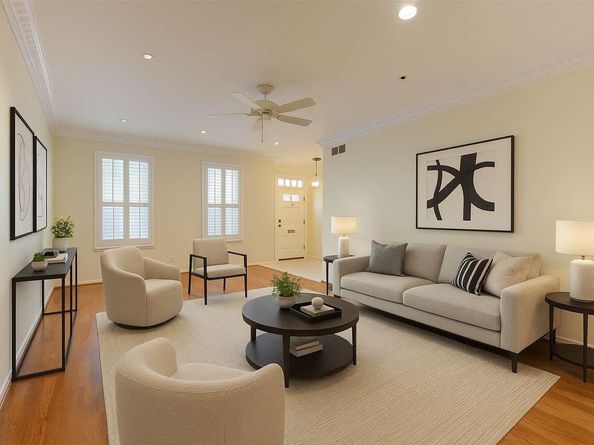 3660 Lake Street, Houston TX 77098