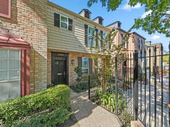 3660 Lake Street, Houston TX 77098