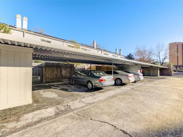 3660 Lake Street, Houston TX 77098