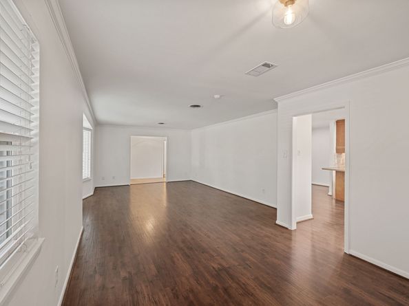 10515 Haddington Drive, Houston TX 77043