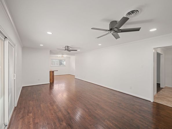 10515 Haddington Drive, Houston TX 77043