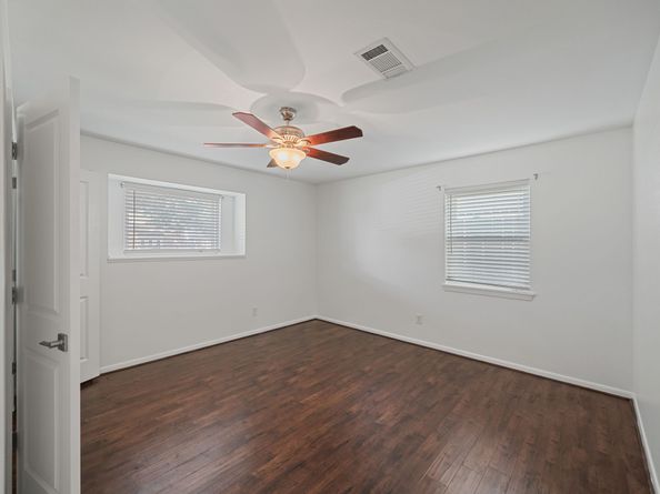 10515 Haddington Drive, Houston TX 77043