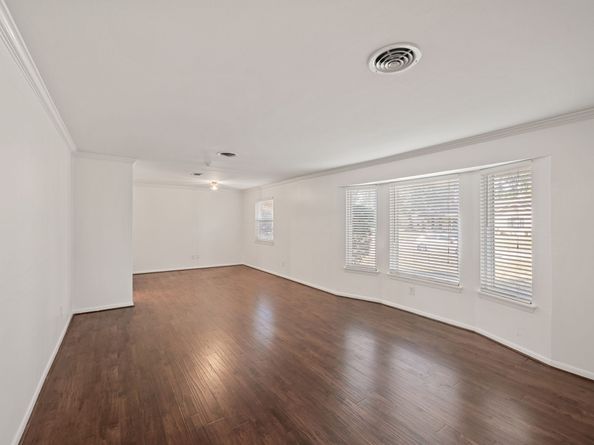 10515 Haddington Drive, Houston TX 77043