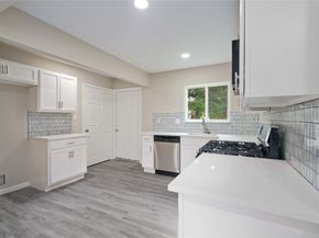 9409 Fairland Drive, Houston TX 77051