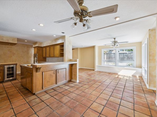 8333 Cedarspur Drive, Houston TX 77055