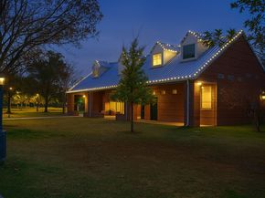 8333 Cedarspur Drive, Houston TX 77055