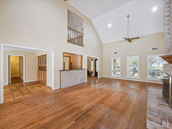 8333 Cedarspur Drive, Houston TX 77055
