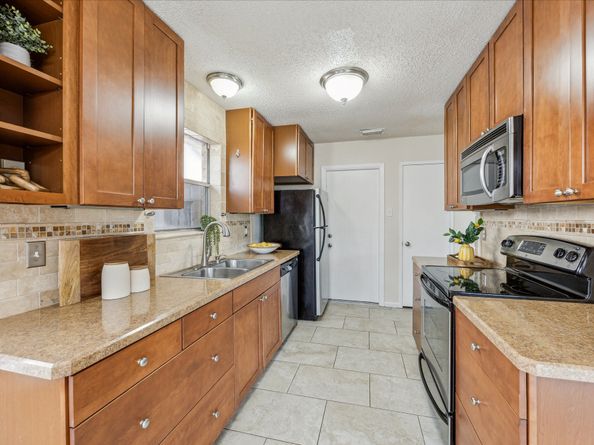 6806 San Pablo Drive, Houston TX 77083