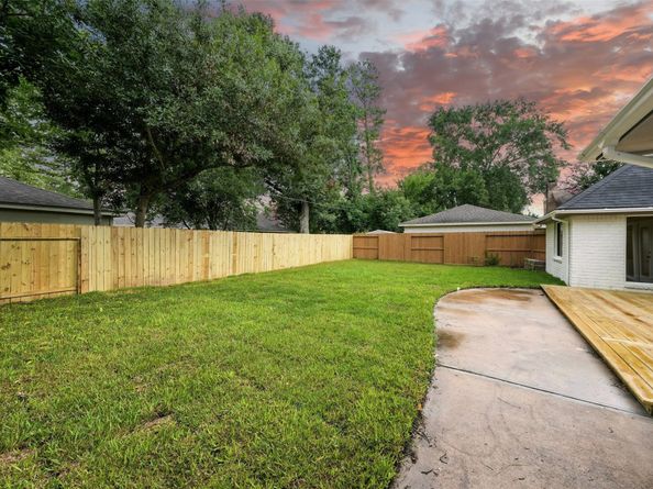 11726 Gardenglen Drive, Houston TX 77070