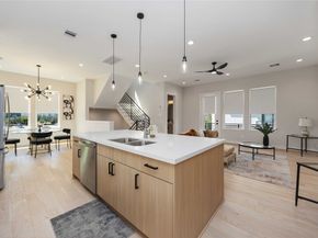 2505 N Macgregor Way, Houston TX 77004