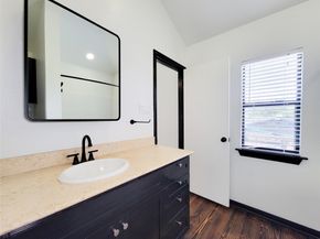 1904 Davis Street, Houston TX 77026