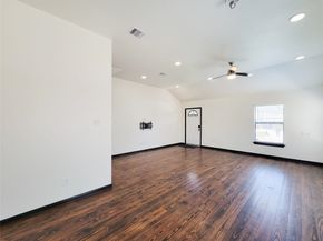 1904 Davis Street, Houston TX 77026