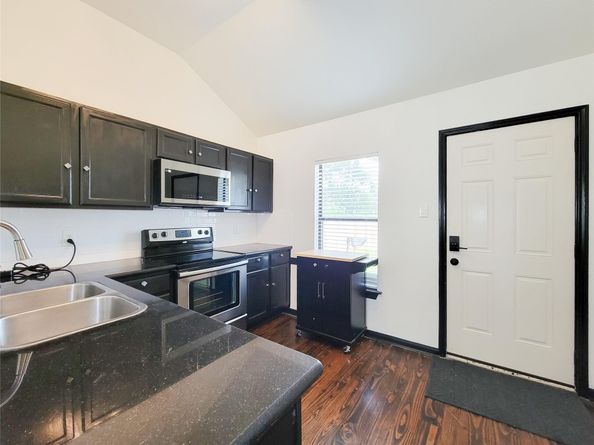 1904 Davis Street, Houston TX 77026