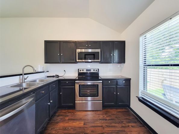 1904 Davis Street, Houston TX 77026