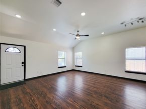 1904 Davis Street, Houston TX 77026