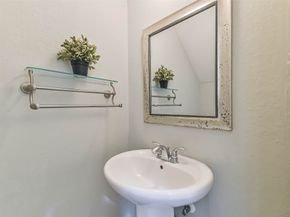 1919 Bittercreek Drive, Houston TX 77042