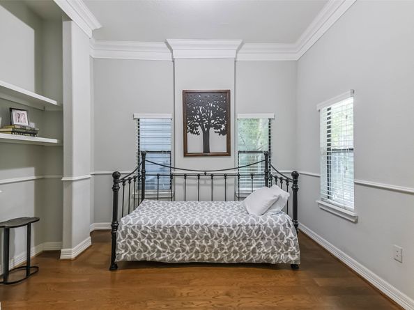 1919 Bittercreek Drive, Houston TX 77042