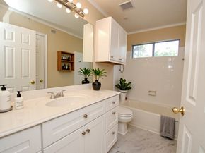 14 Wintergrass Place, The Woodlands TX 77382