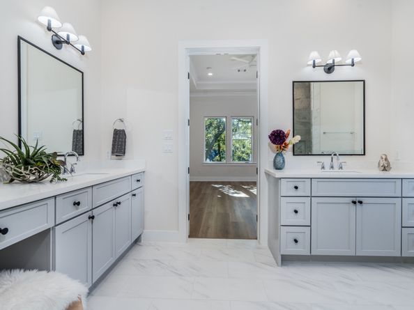 2311 Saxon Drive, Houston TX 77018