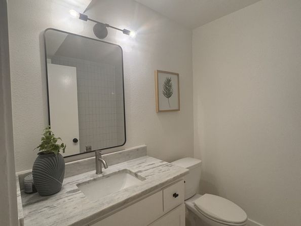 11643 Chimney Rock Road 6, Houston TX 77035