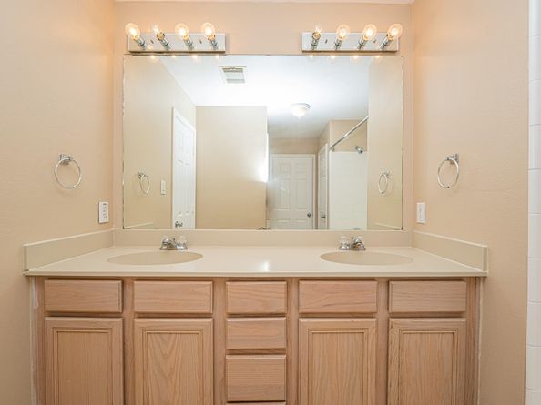 2212 Naomi Street, Houston TX 77054