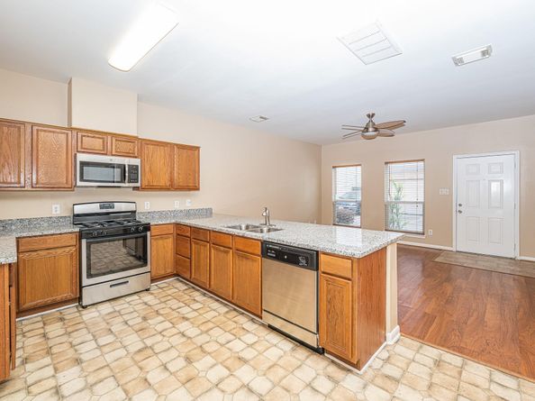 2212 Naomi Street, Houston TX 77054