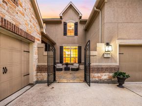 27 Tioga Place, The Woodlands TX 77375