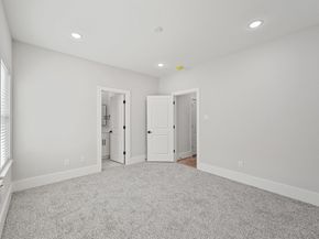 1207 Cavalcade Street E, Houston TX 77009