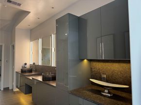 9 Upperway Lane, Houston TX 77056