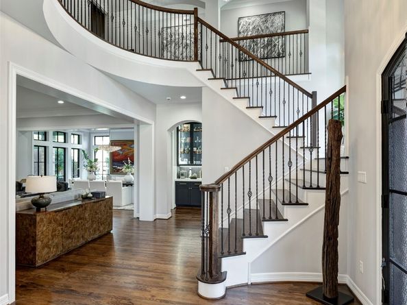 9 Upperway Lane, Houston TX 77056