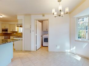 1915 Ashford Hollow Lane, Houston TX 77077