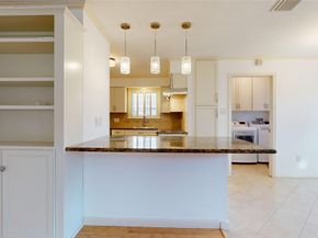 1915 Ashford Hollow Lane, Houston TX 77077