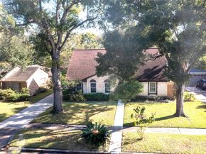 1915 Ashford Hollow Lane, Houston TX 77077